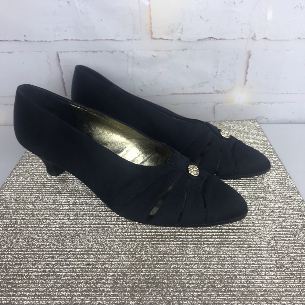 CHANEL: Black Satin Heels shoes : sz6.5
